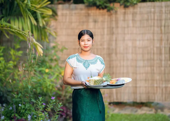 Resort Authentic Khmer Village 5*