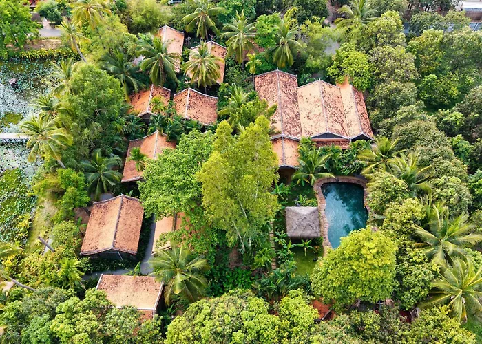 Resort Authentic Khmer Village 5*