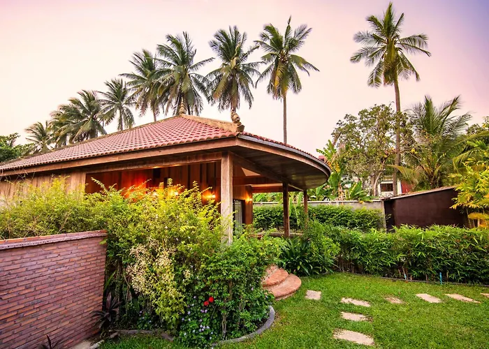 Authentic Khmer Village 5*